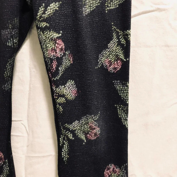 Lululemon Leggings  Floral Pattern - Picture 6 of 14